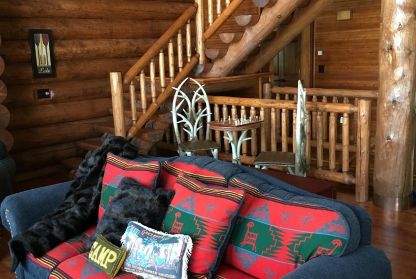 Log Home Living- Great Room