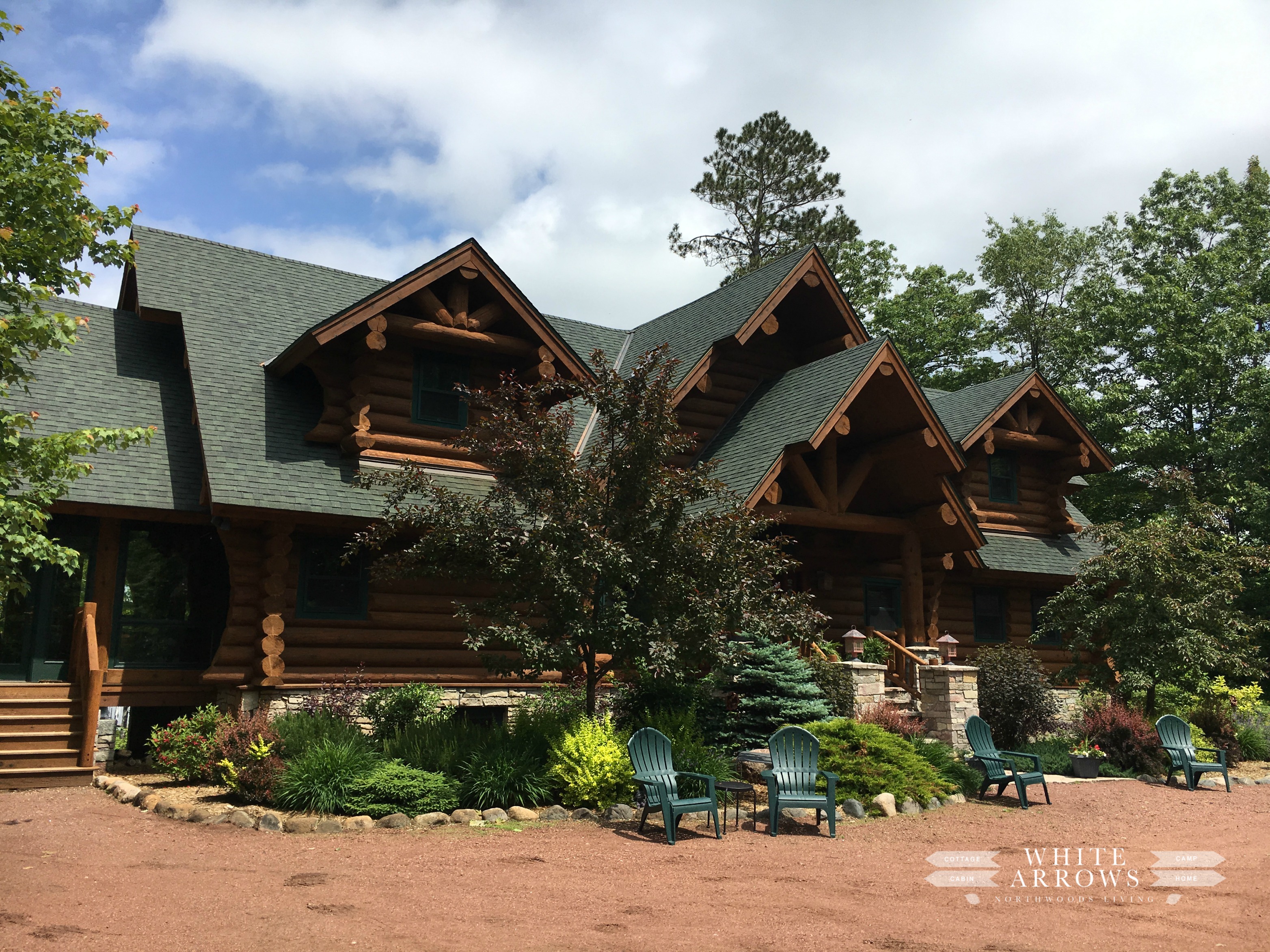 Log Home Tour ~ National Log Home Day 2016