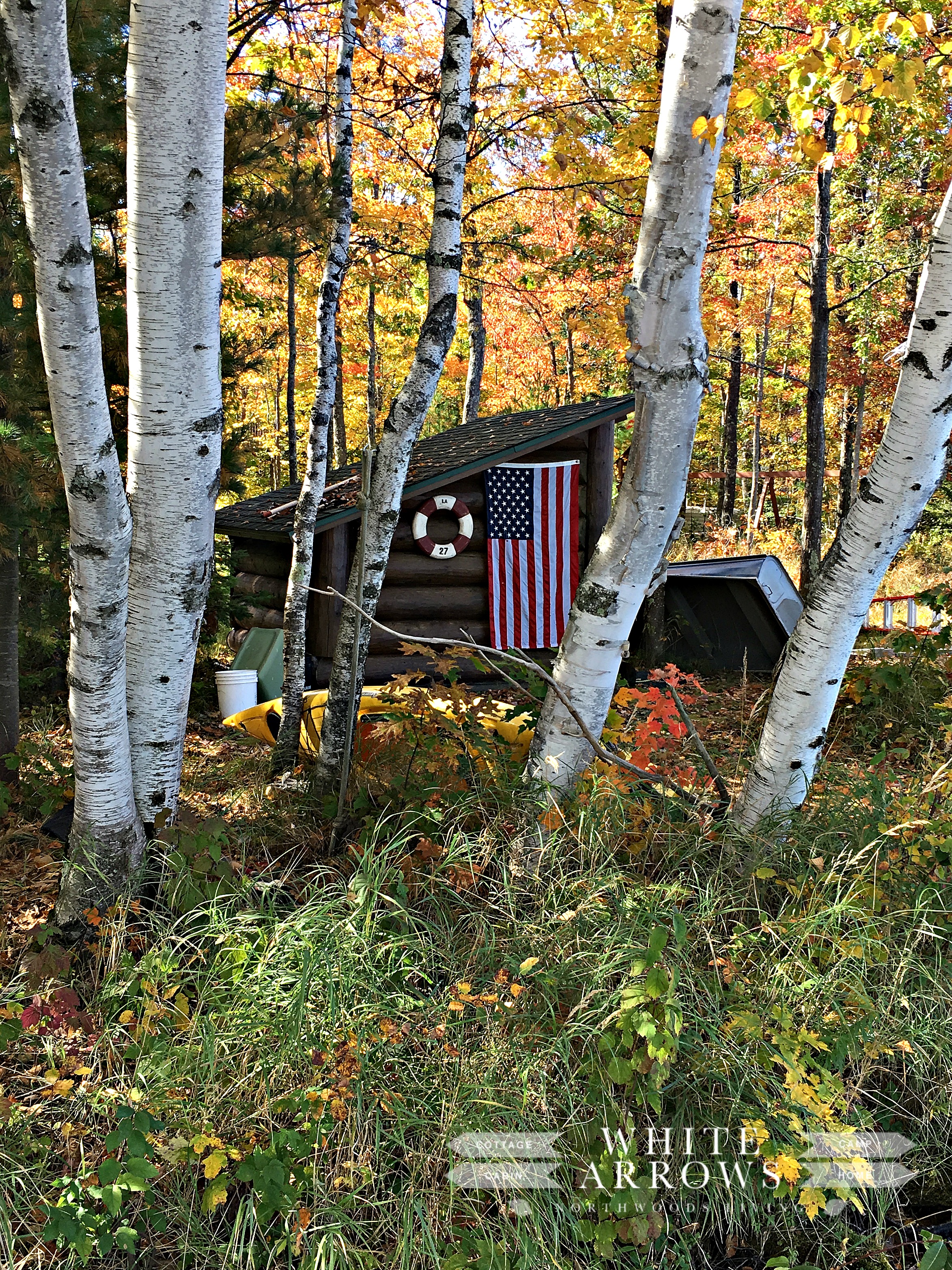cabin, buffalo plaid, summer to fall decor, summer decor, autumn decor, Summer to Fall Porch Decor