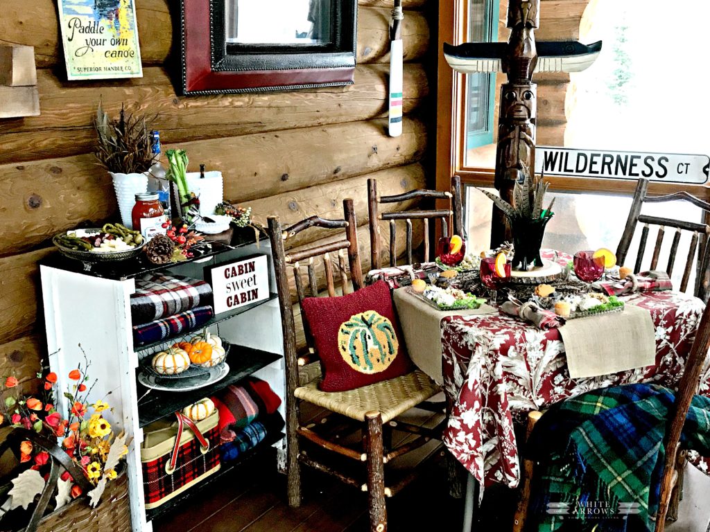 Fall Luncheon, fall decor, autumn decor, cabin, cabin decor, sun room, log cabin