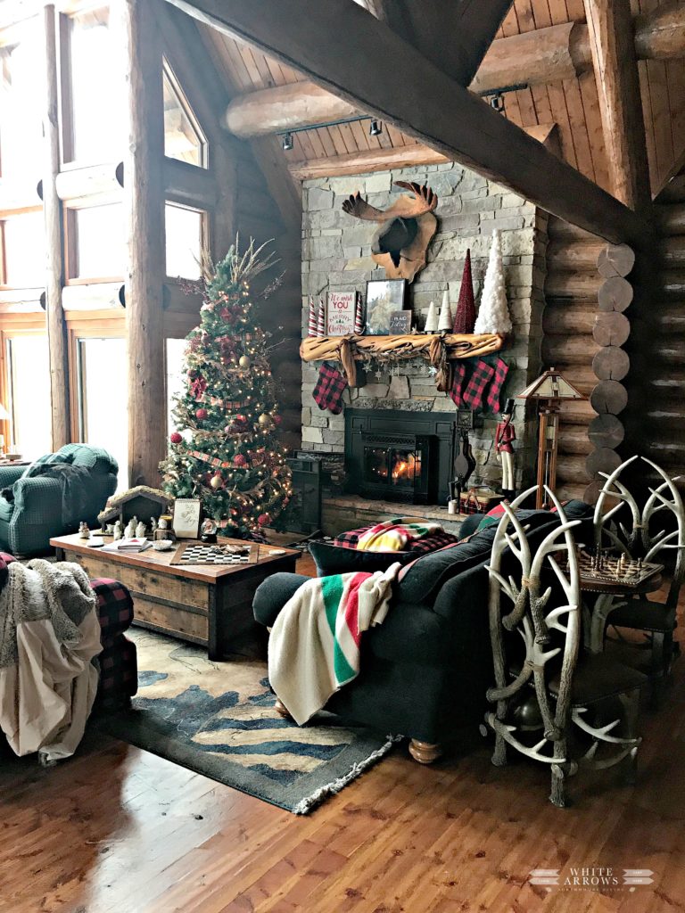 https://whitearrowshome.com/wp-content/uploads/2017/12/Christmas-Great-Room-768x1024.jpg