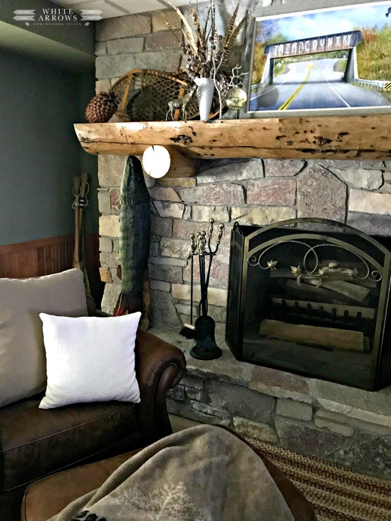Winter Decor, Rustic Decor, log cabin, cabin decor, stone fireplace, Minocqua, Vintage picnic baskets, neutral decor