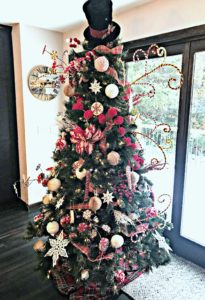 christmas-tree-red-white