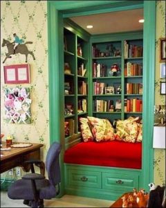 book-nook-reading-closet