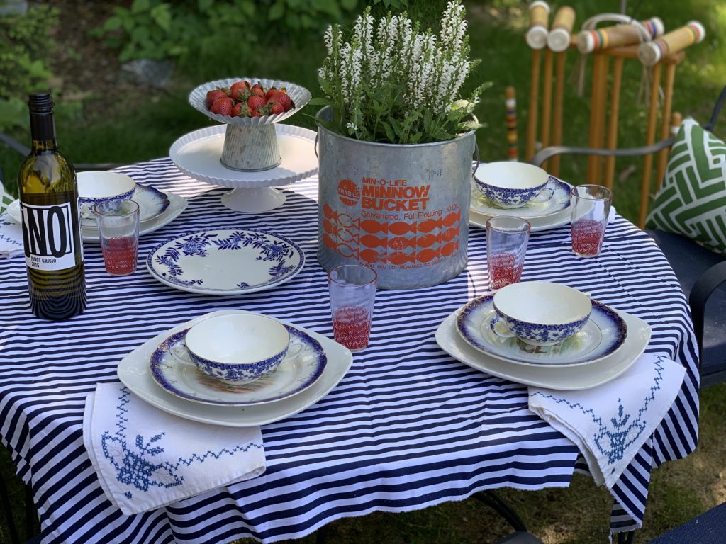 patriotic-fourth-of-july-table