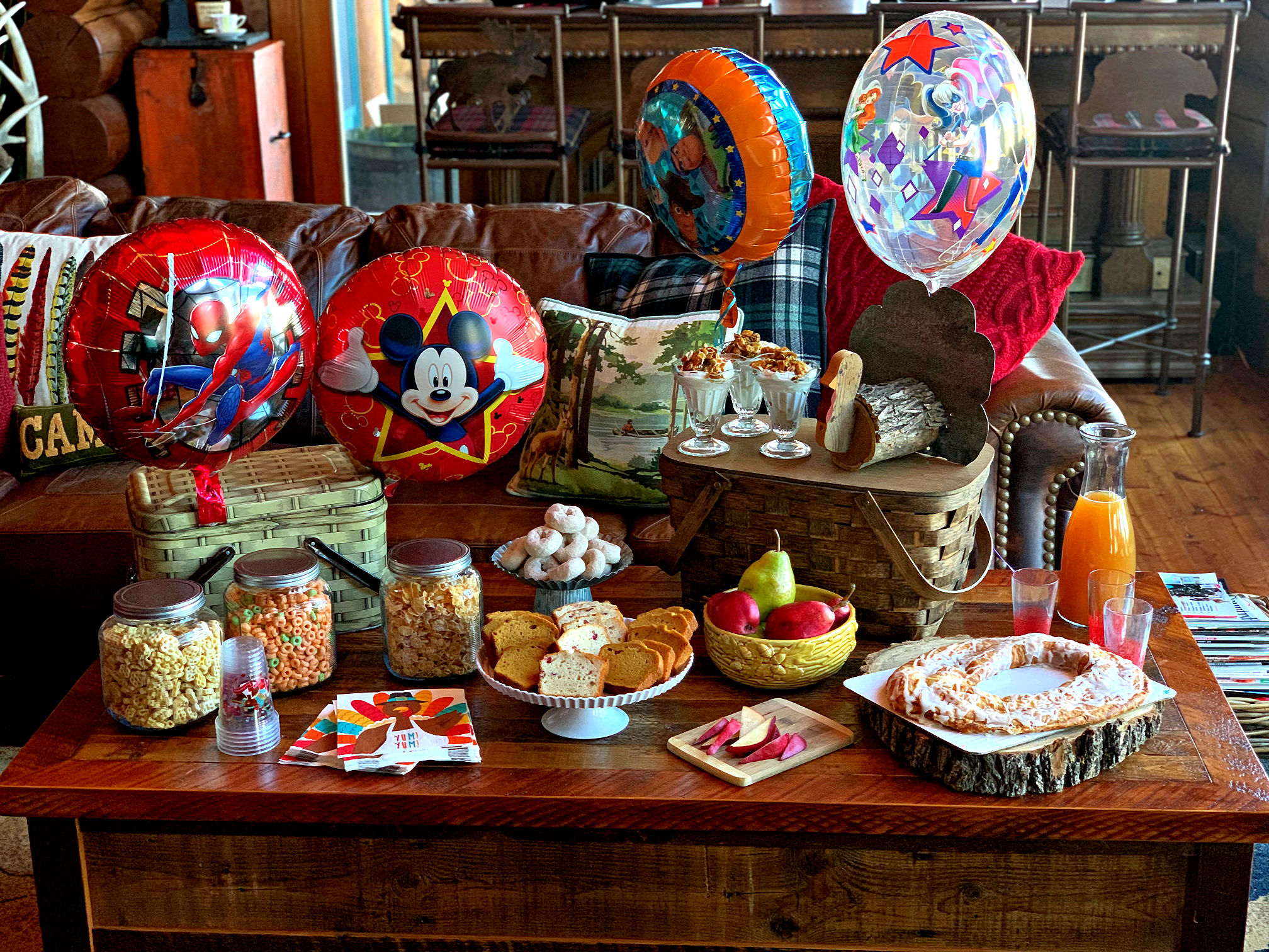Macy's Thanksgiving Day Parade Breakfast ~ White Arrows Home