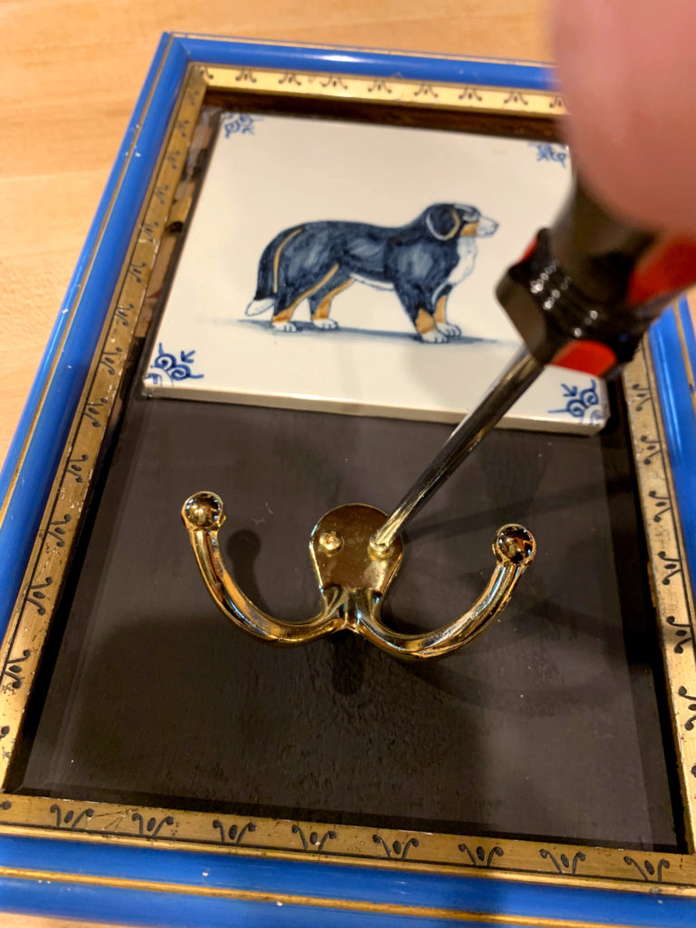 DIY Dog Leash Holder Hook