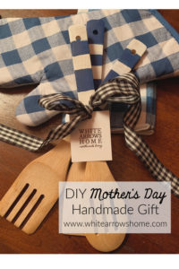 Mother's Day Gift Idea Painted Wooden Spoons DIY Craft Project