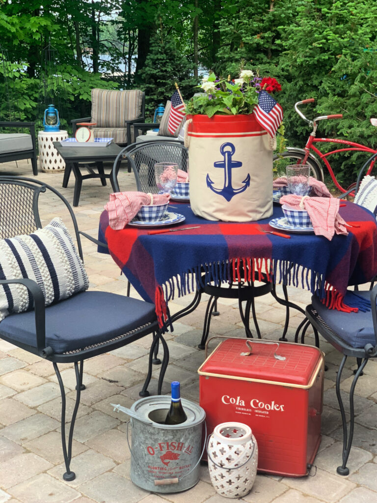 Back Patio Summer Decor- 4th of July