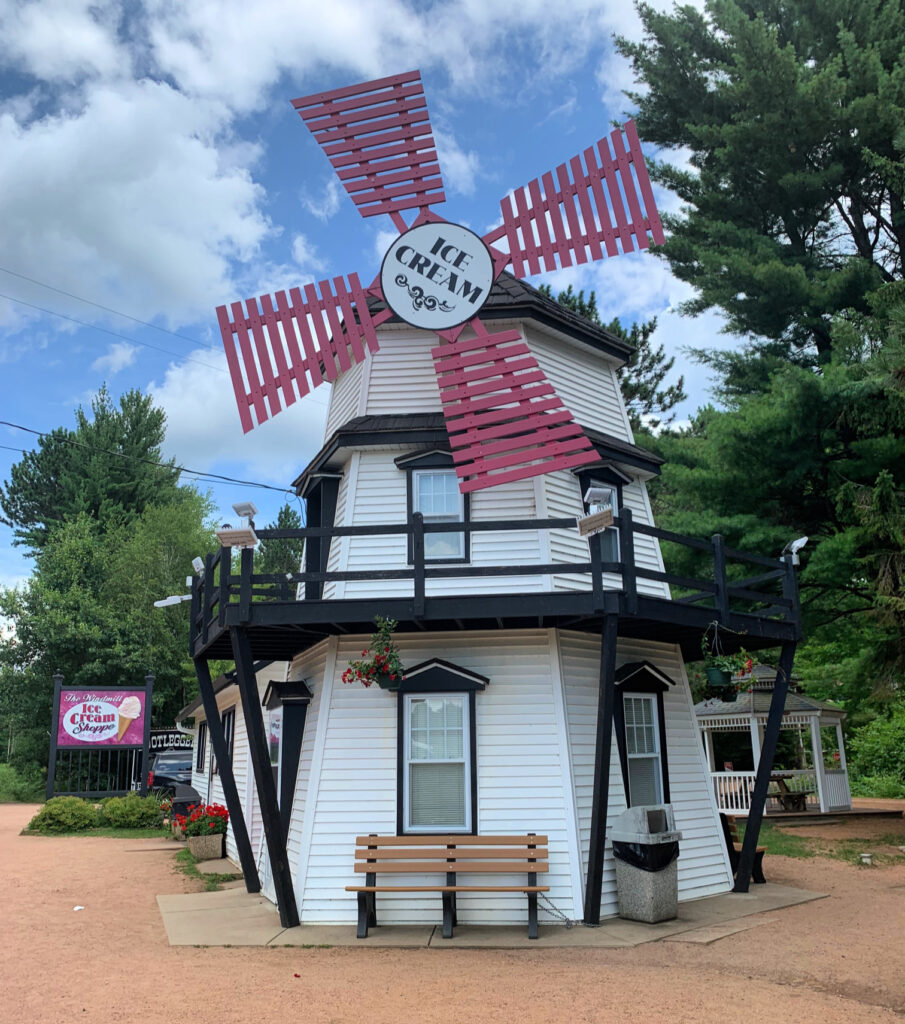 briqs ice cream wausau hours