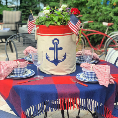 Outdoor Patriotic Tablescape