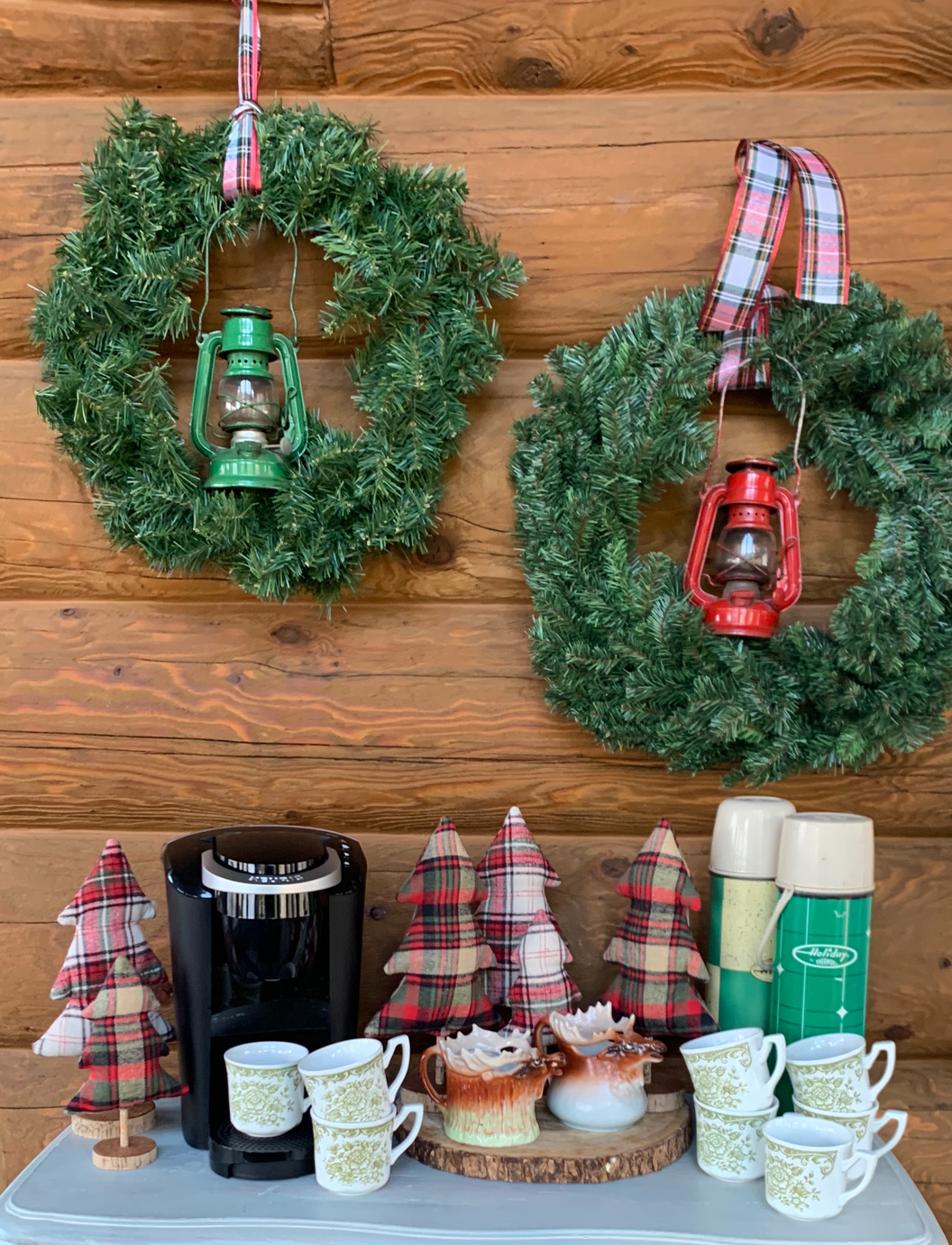 Christmas Coffee Bar Decor and DIYs and ideas for your home