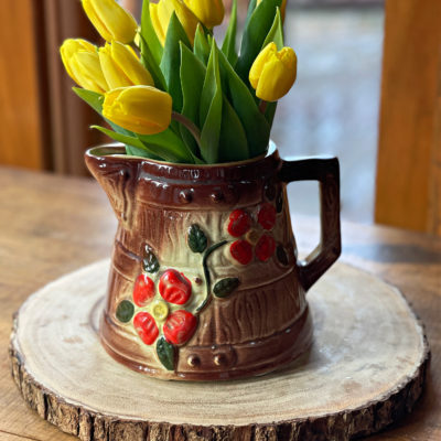 Decorating with Flowers Indoors For Spring