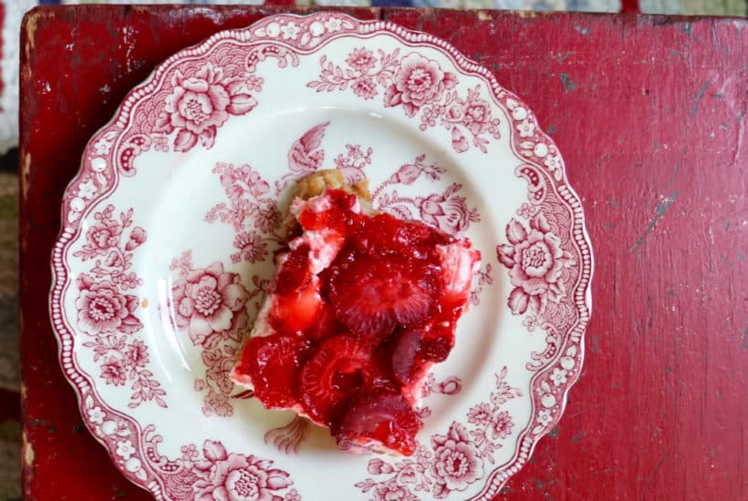 Strawberry Pretzel Bars-