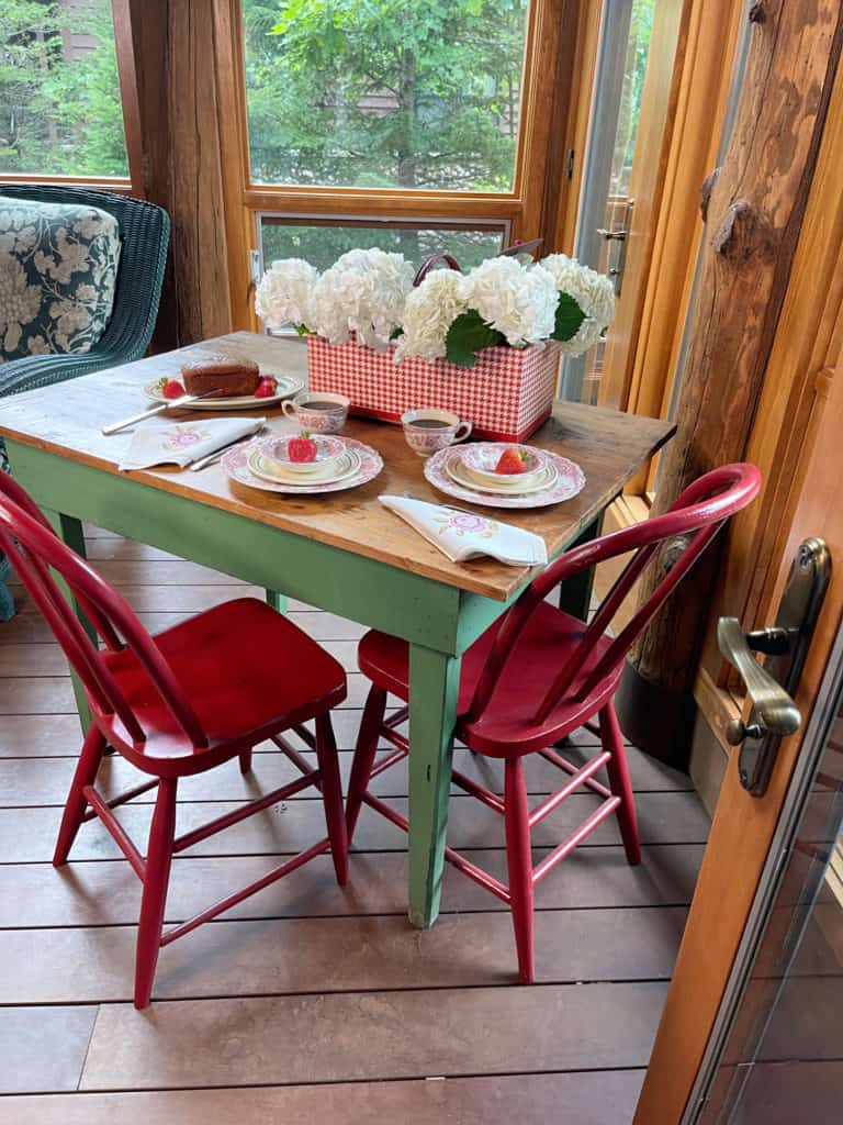 Summer Sunroom Table with strawberrys and coffee