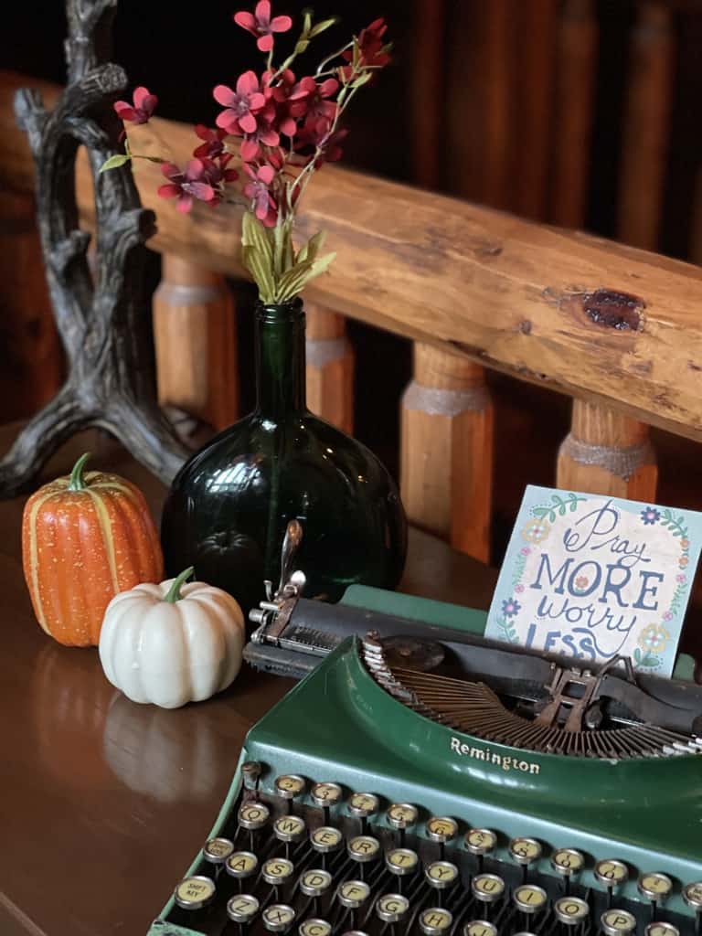 Fall Decor in the Cabin