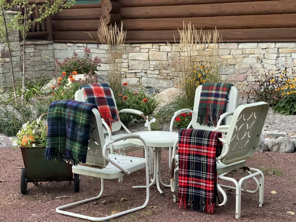 Blankets for outdoor discount seating