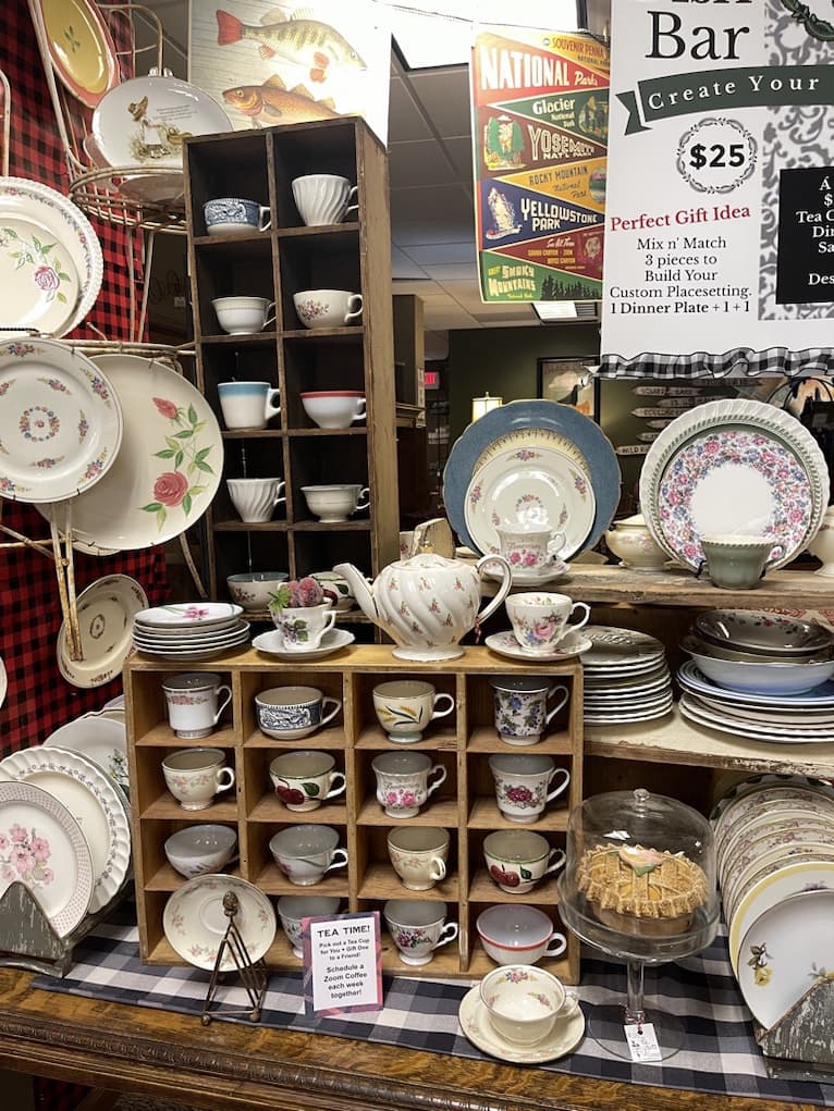 Vintage Dishes to Mix and Match