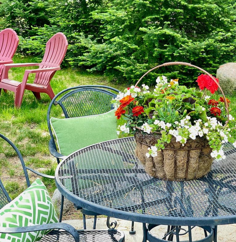 Outdoor Living Spaces to Enjoy All Summer ~ White Arrows Home