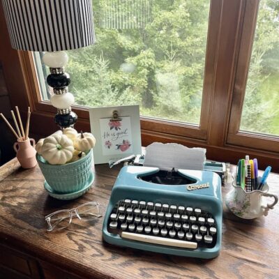 Fall Home Tour of Beautiful Work Spaces and Desks