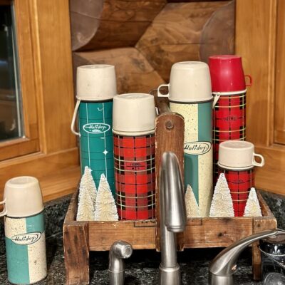 Simple and Traditional Christmas Decor For a Relaxed Holiday