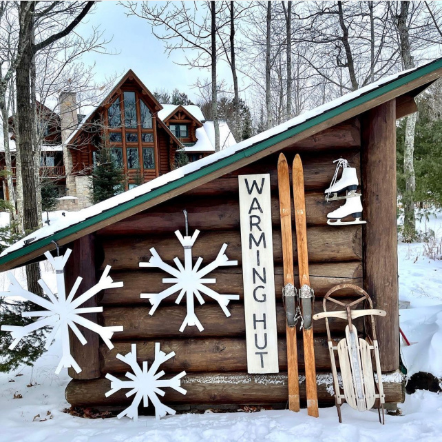 How to Decorate to Thrift the Look, Winter Cabin Style - Lora