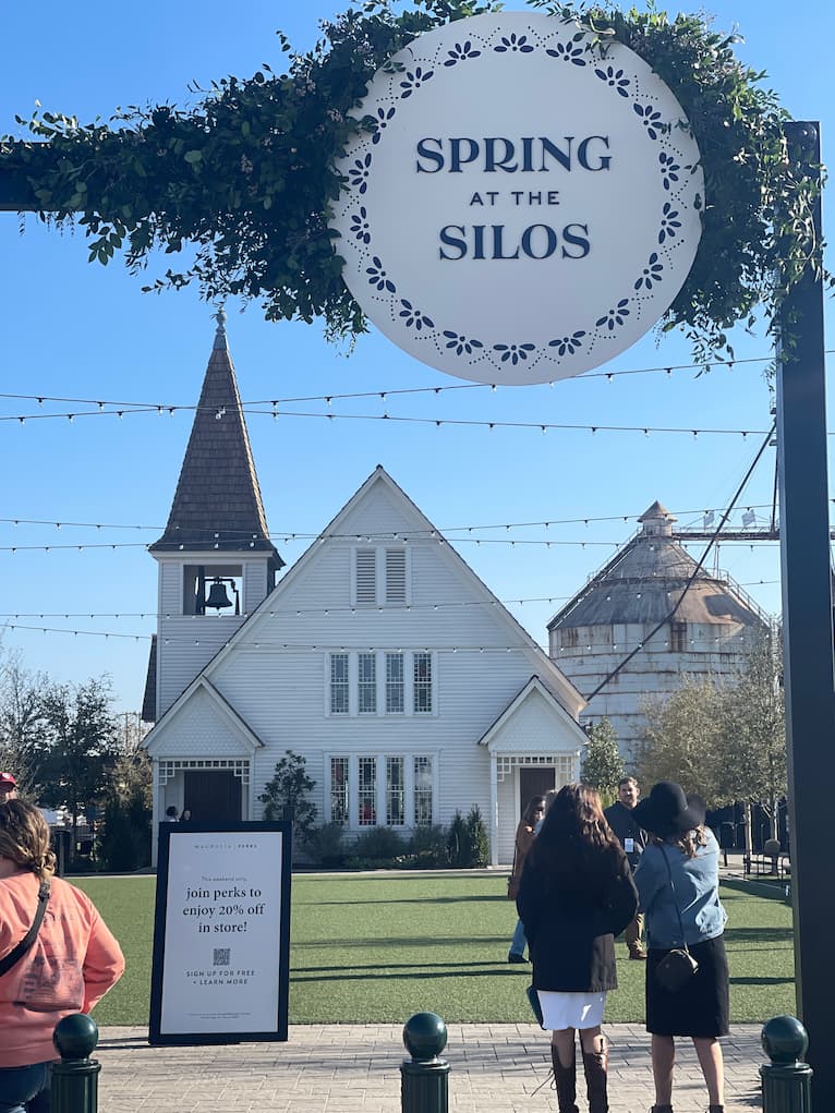 Magnolia Spring at the Silos