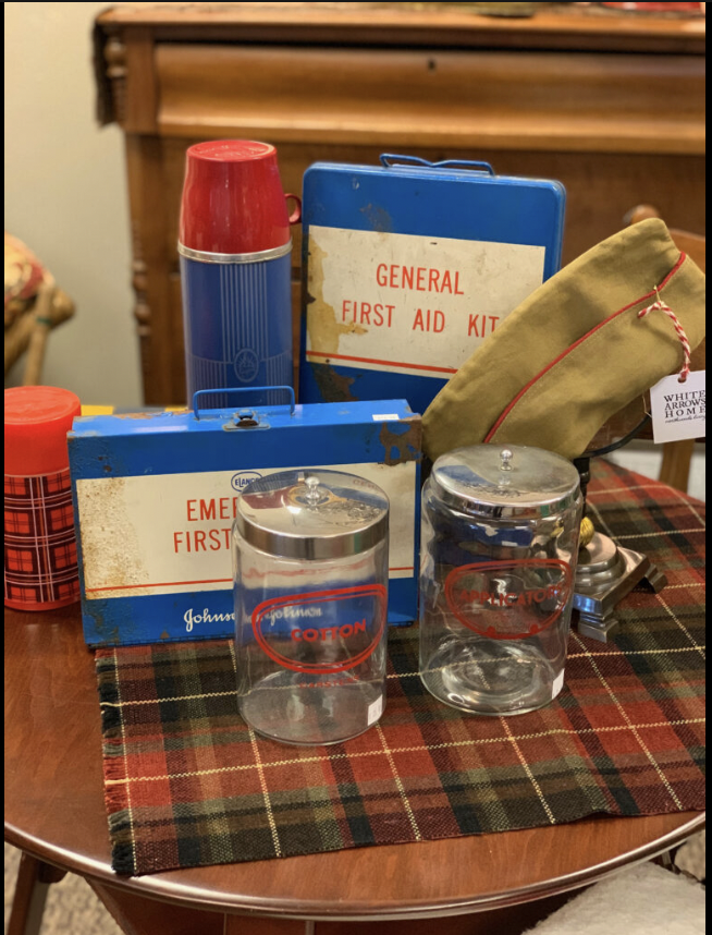 Red Plaid Thermos Vintage Fall Shelf Decor – Eagle's Eye Finds