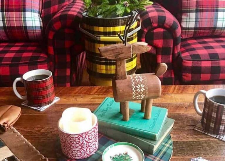 Christmas Coffee Table Decor